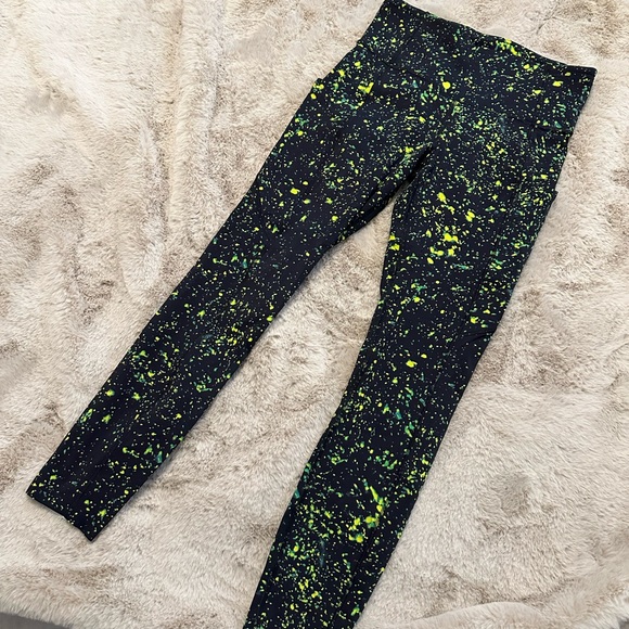lululemon athletica Pants - 🦄🦄🦄Lululemon Stardust Fast and Free Tights! Size 6 worn once